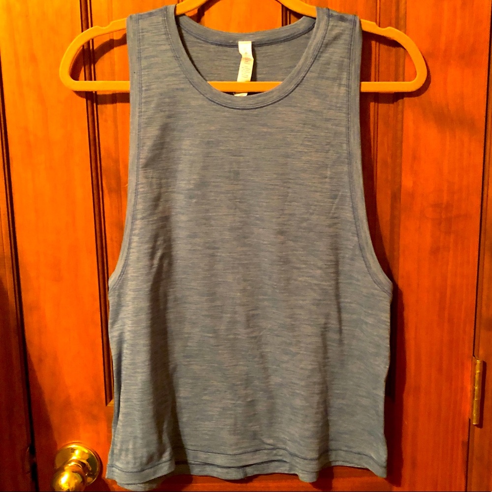 Lululemon Tank Top / Muscle Tee